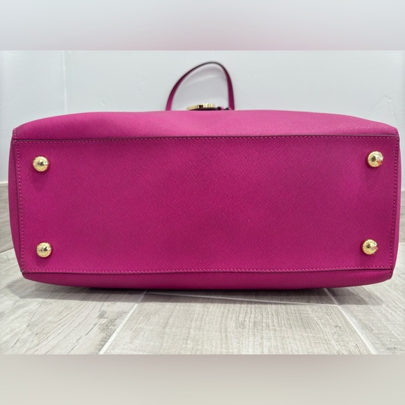 Michael Kors Fuschia Pink Purse - Picture 6 of 16